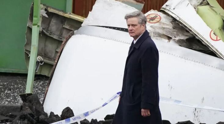 Ο Κόλιν Φερθ φωτογραφήθηκε στα γυρίσματα σειράς για τη βομβιστική επίθεση στο Λόκερμπι