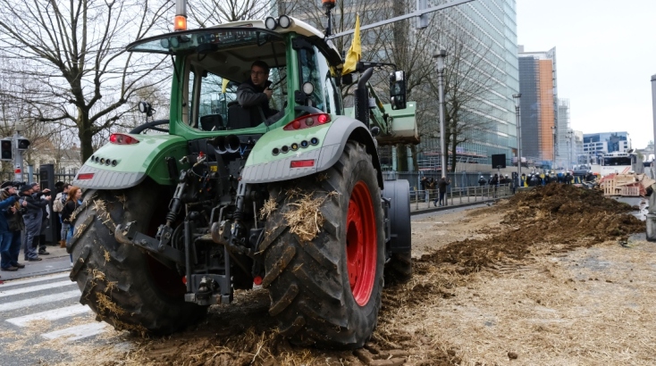 Επεισόδια μεταξύ αγροτών και αστυνομίας