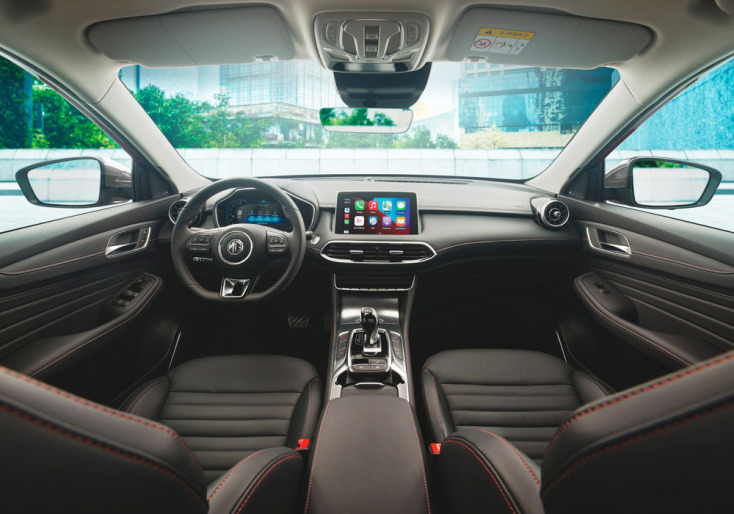 Το MG HS είναι το μεγάλο SUV που κάνει την premium πολυτέλεια πιο προσιτή στα C-SUV