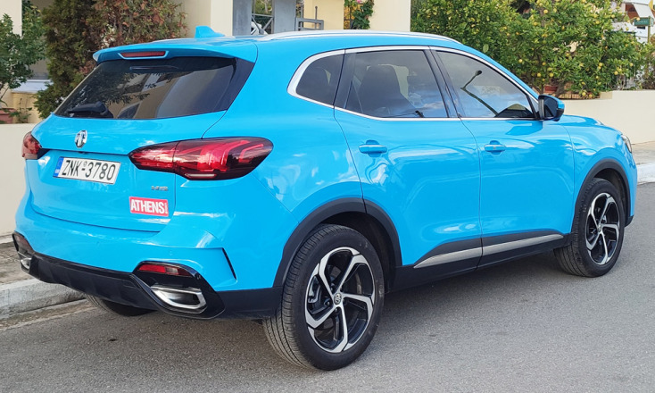 Το MG HS είναι το μεγάλο SUV που κάνει την premium πολυτέλεια πιο προσιτή στα C-SUV