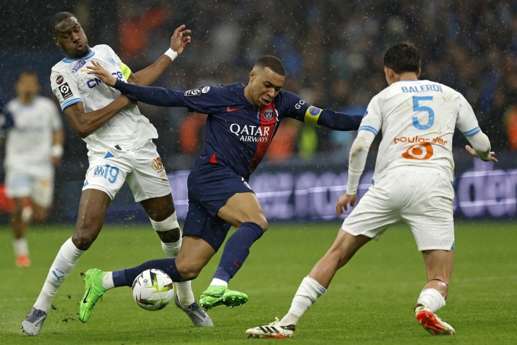 Μπορεί η Αγγλία να έχει περάσει περισσότερα από 55 χρόνια χωρίς να έχει κερδίσει μια μεγάλη διάκριση, ωστόσο τα «τρία Λιοντάρια» θεωρούνται ευρέως ως μία από τις καλύτερες εθνικές ομάδες, με πληθώρα ταλέντων παγκόσμιας κλάσης στη διάθεσή της.  Επομένως, όπως επισημαίνει η εξειδικευμένη ιστοσελίδα transfermarkt σε σχετική της ανάλυση, δεν προκαλεί έκπληξη το γεγονός ότι το Λονδίνο είναι άνετα η κορυφαία πόλη «παραγωγής» ποδοσφαιριστών με εντυπωσιακή συνολική χρηματιστηριακή αξία 1,6 δισεκατομμυρί