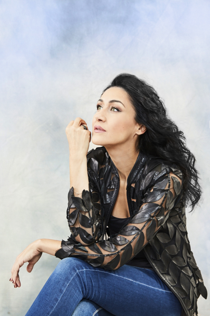 Μυρτώ Παπαθανασίου: Συνέντευξη με την ελληνίδα σοπράνο πριν τη ζωντανή εμφάνισή της στο Μέγαρο Μουσικής Αθηνών.