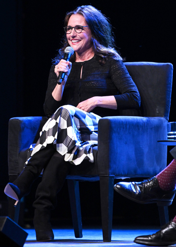 «Wiser Than Me»: Οι χαρές και οι λύπες του να μεγαλώνεις