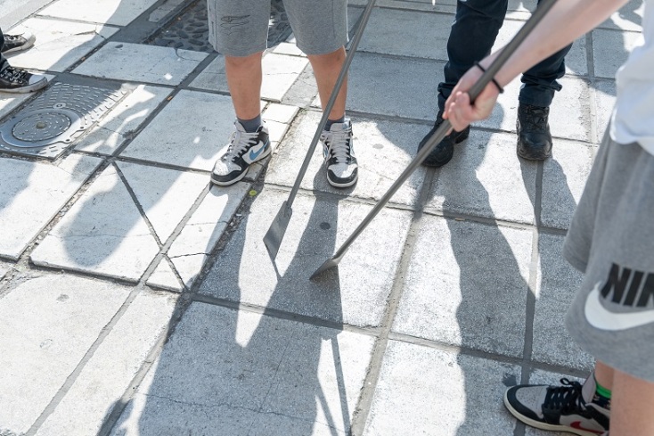 Θεσσαλονίκη: Ένωσαν δυνάμεις για να καθαρίσει και να καλλωπιστεί η Αριστοτέλους - Το μήνυμα Αγγελούδη στους μαθητές για το περιβάλλον.