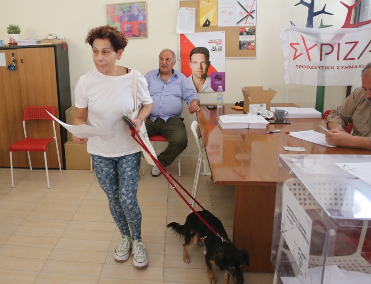 Στις κάλπες για την ανάδειξη των υποψήφιων ευρωβουλευτών του ΣΥΡΙΖΑ-ΠΣ