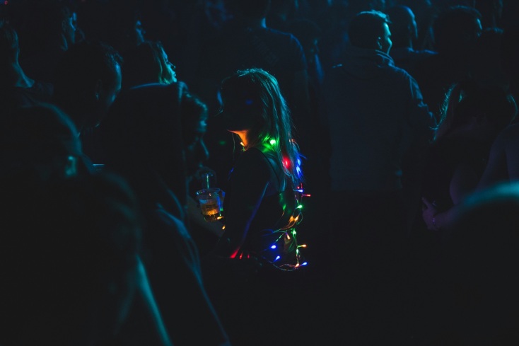 Γαλλία - Ο δήμαρχος του Μπεζιέρ καθιερώνει το μέτρο της απαγόρευσης της κυκλοφορίας για τους ασυνόδευτους ανηλίκους κάτω των 13 ετών 