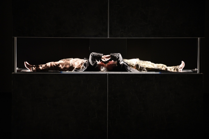 «Περιμένοντας τον Γκοντό»: Ο Θεόδωρος Τερζόπουλος στη Στέγη 