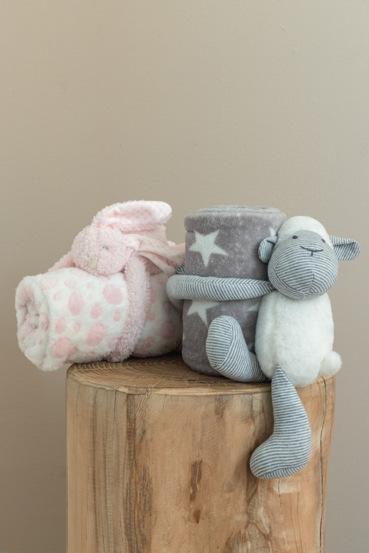 Παλαμαϊκή: Λευκά είδη που συνοδεύουν τις στιγμές μας 