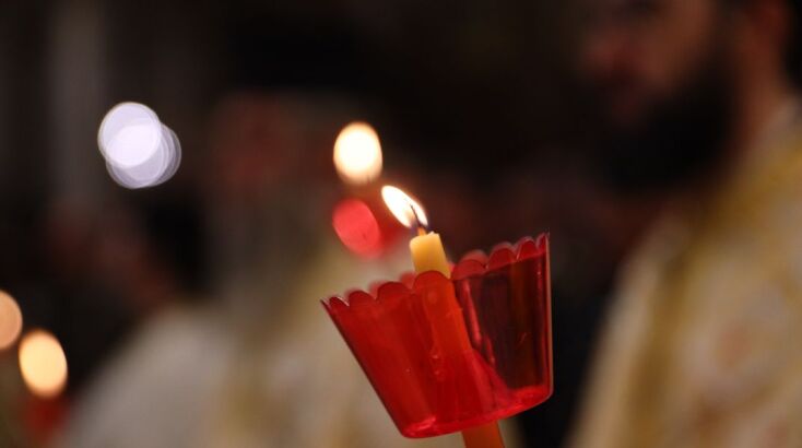 Σε κλίμα κατάνυξης η Ακολουθία και η περιφορά του Επιταφίου της Μητρόπολης Αθηνών 