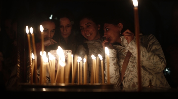 Το Άγιο Φως σε όλη την Ελλάδα - Από τα Ιεροσόλυμα σε κάθε γωνιά της χώρας