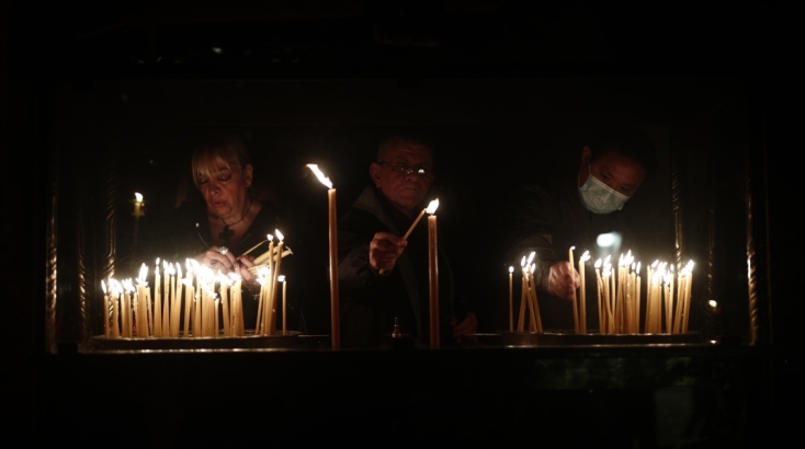 Το Άγιο Φως σε όλη την Ελλάδα - Από τα Ιεροσόλυμα σε κάθε γωνιά της χώρας