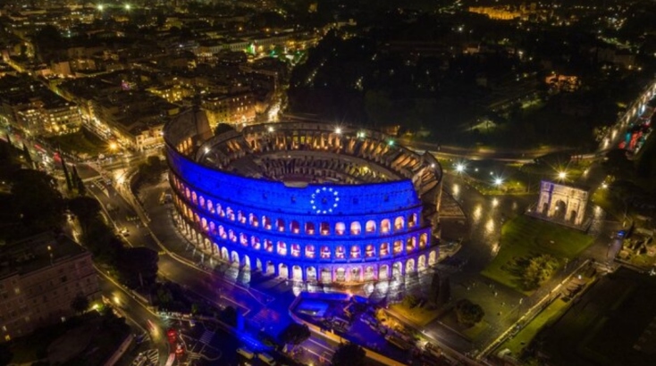 Το Κολοσσαίο στη Ρώμη για την Ημέρα της Ευρώπης