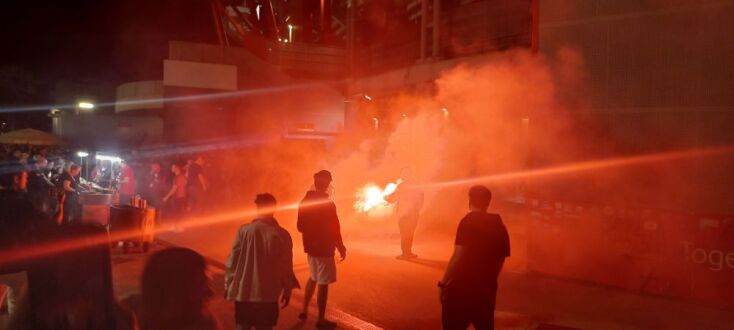 Ο Ολυμπιακός στον τελικό του Conference League - Ο Λουκάς Βελιδάκης περιγράφει τι έγινε μέσα στο «Καραϊσκάκης»