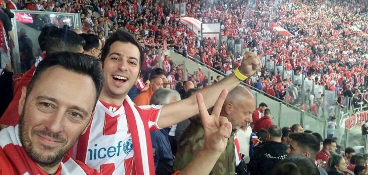 Ο Ολυμπιακός στον τελικό του Conference League - Ο Λουκάς Βελιδάκης περιγράφει τι έγινε μέσα στο «Καραϊσκάκης»