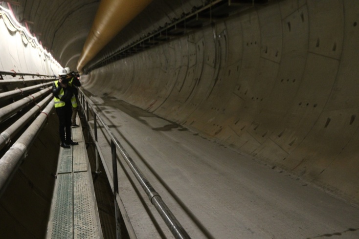 Φωτογράφοι κατά τη διάρκεια εργασιών για τη δημιουργία σταθμών του Μετρό στη γραμμή 4
