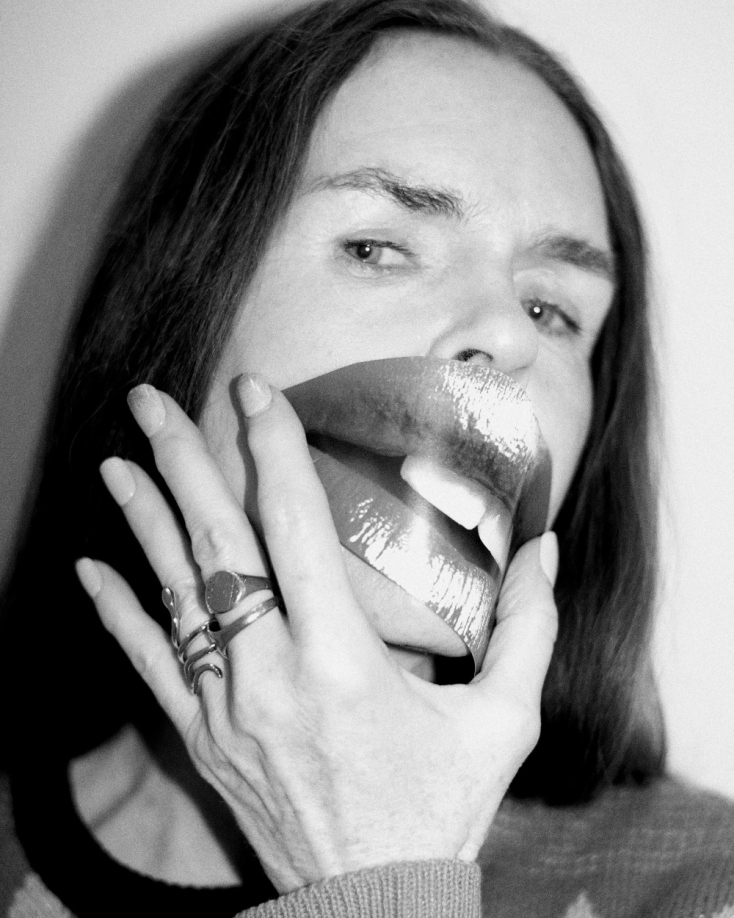 Η Βρετανίδα καλλιτέχνις Linder