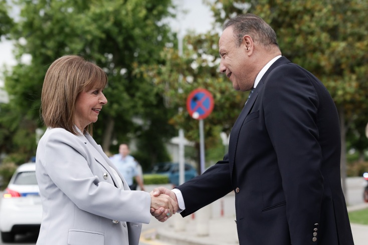 Κατερίνα Σακελλαροπούλου: Τη στήριξη της για να συνεχίσει να είναι η Θεσσαλονίκη ανοιχτή και ανεκτική πόλη, εξέφρασε η ΠτΔ στη συνάντηση με τον Στέλιο Αγγελούδη