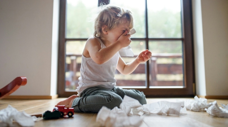 Παρβοϊός: Παιδίατρος εξηγεί τι είναι και πώς κολλάει ο ιός