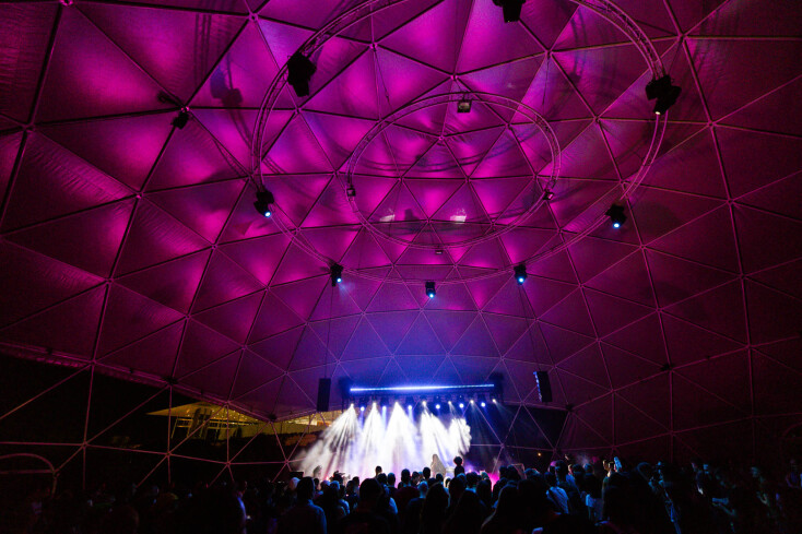 In Orbit © Μαρίζα Καψαμπέλη