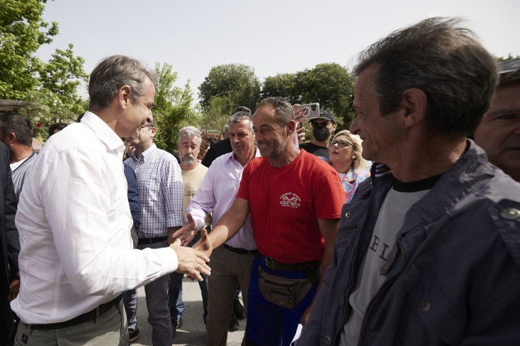 Ο Κυριάκος Μητσοτάκης από την Κοζάνη σε συνάντηση με πολίτες