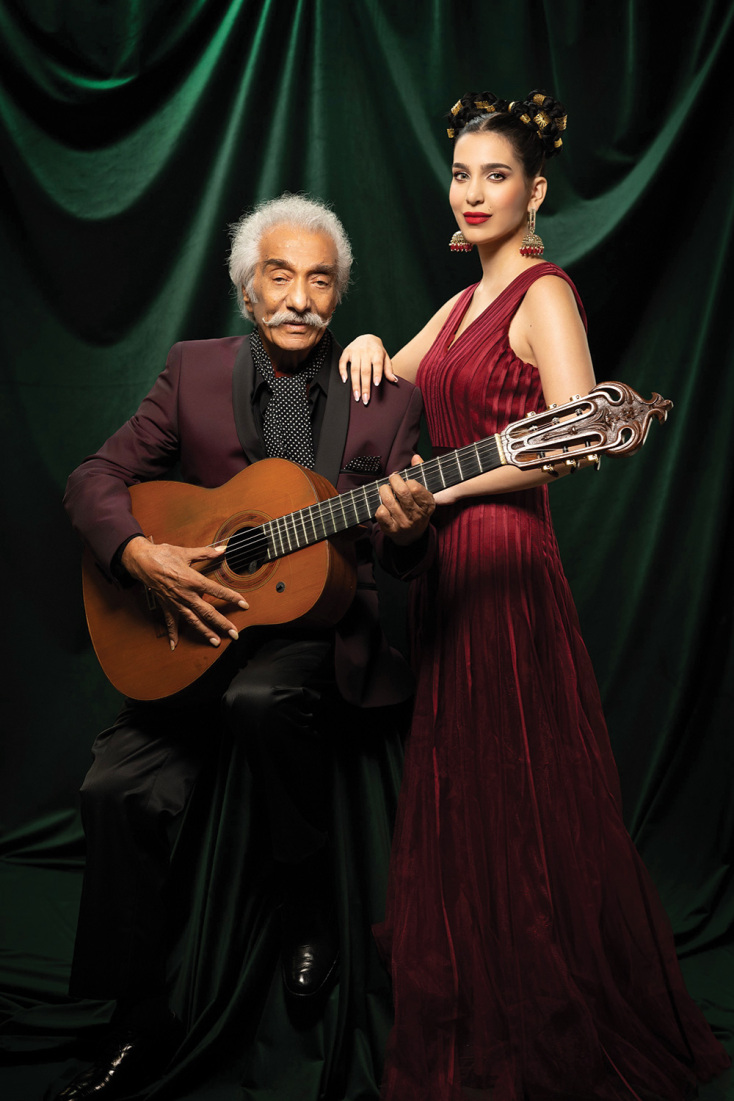 Η Δανιέλα Χατζή με τον πατέρα της, Κώστα Χατζή