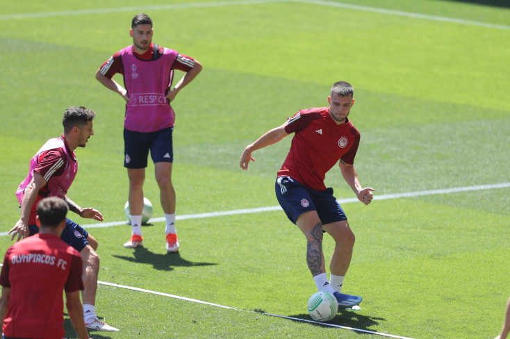 Η προπόνηση της ομάδας στο Γ. Καραϊσκάκης​​​​