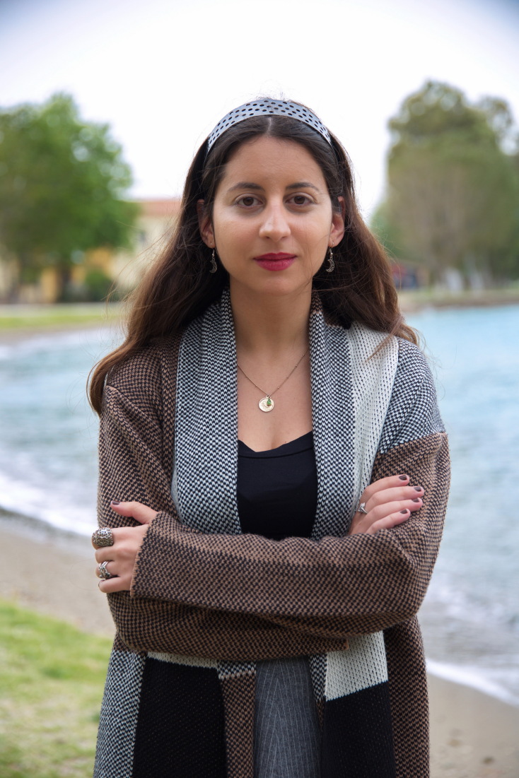 «Τί θα πει η μάνα σου όταν δει το πτώμα σου;»: Η συγγραφέας του έργου, Αργυρώ Βώβου 