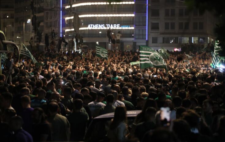 «Πρασίνισε» η Ομόνοια - Ολονύκτιοι πανηγυρισμοί για το 7ο αστέρι του Παναθηναϊκού