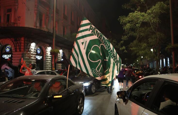 «Πρασίνισε» η Ομόνοια - Ολονύκτιοι πανηγυρισμοί για το 7ο αστέρι του Παναθηναϊκού