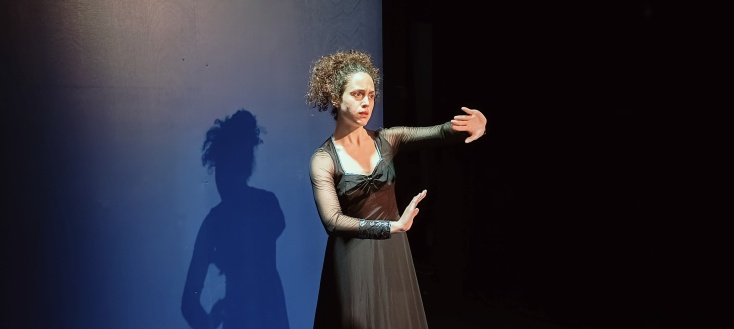 To Broadway World αποθεώνει την ελληνική παράσταση «The Cenci Family»