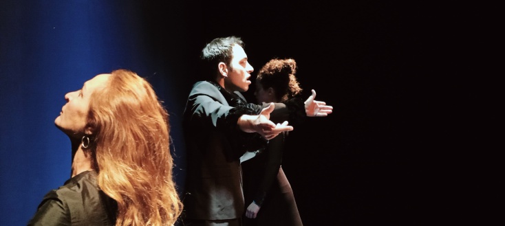 To Broadway World αποθεώνει την ελληνική παράσταση «The Cenci Family»