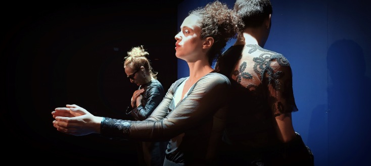 To Broadway World αποθεώνει την ελληνική παράσταση «The Cenci Family»