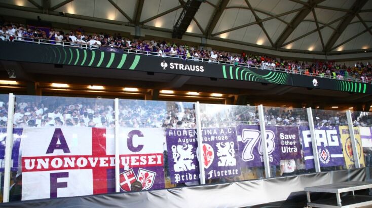 «Ζεσταίνεται» η ατμόσφαιρα στην «Opap Arena» - Γεμίζει με φιλάθλους του Ολυμπιακού και της Φιορεντίνα