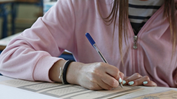 Το υπερεντατικό διάβασμα εξαντλεί τα παιδιά τόσο σωματικά όσο και πνευματικά