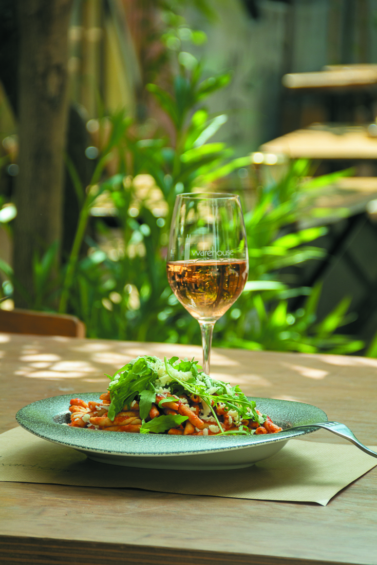 Warehouse: Γενέθλια 10 χρόνων για το αγαπημένο  στέκι