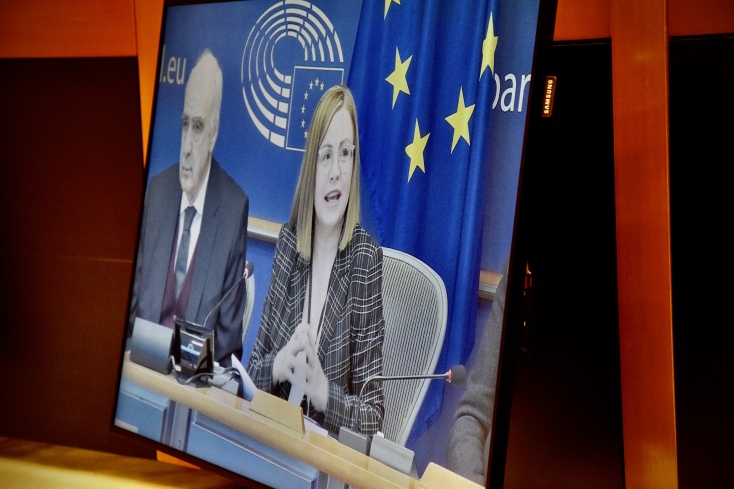 Η Μαρία Σπυράκη μιλά για την ανάγκη οι νέοι να ασχοληθούν με την πολιτική