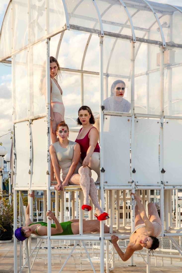 "Ψιλικά" από την ομάδα Στέρεο Νερό