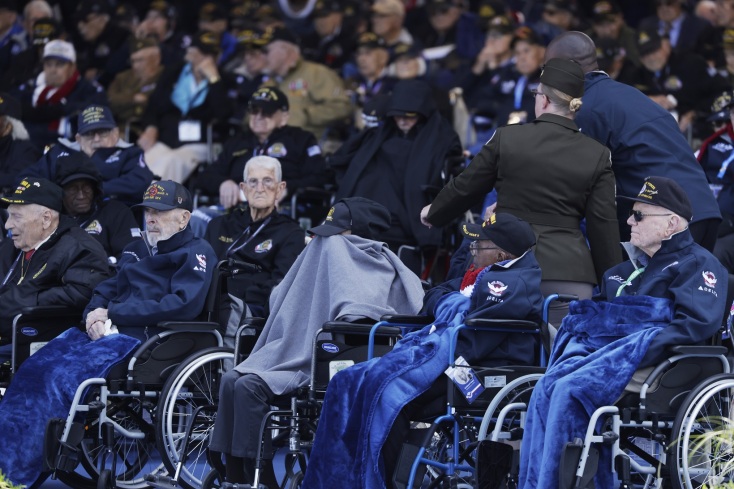 D-Day: Οι ξένοι ηγέτες στη μεγάλη εκδήλωση για την 80ή επέτειο της απόβασης των συμμαχικών δυνάμεων στη Νορμανδία - Παρών και ο Έλληνας πρωθυπουργός.