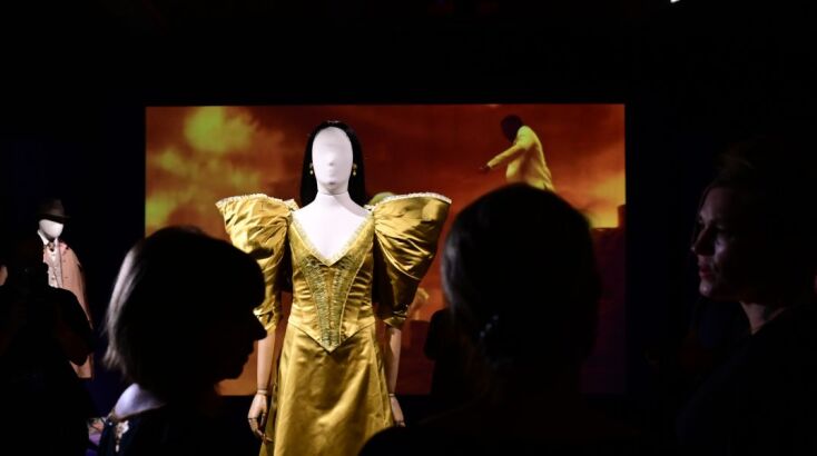 Φωτογραφίες από τα εγκαίνια της έκθεσης «Poor Things. Τα Κοστούμια» στο Μουσείο Μπενάκη