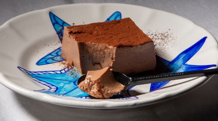 Muhallebi από τον Στέλιο Παρλιάρο 