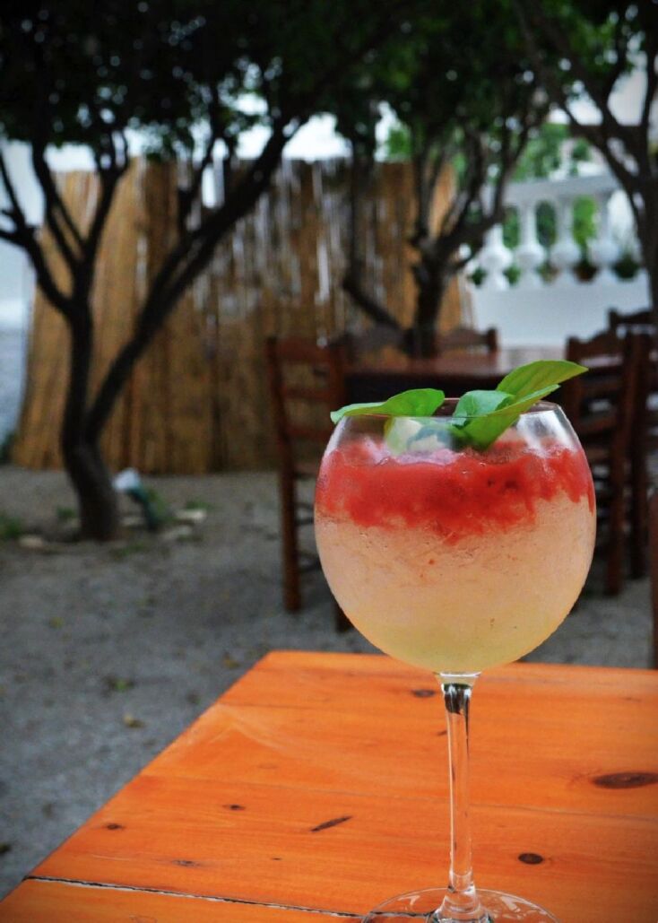 «Aρίων», ένα λαμπερό στέκι στη Σκάλα της Πάτμου