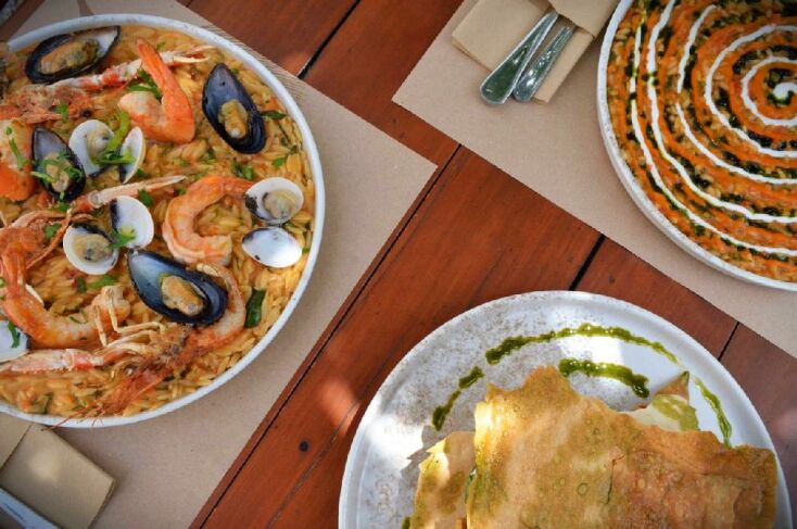 «Aρίων», ένα λαμπερό στέκι στη Σκάλα της Πάτμου