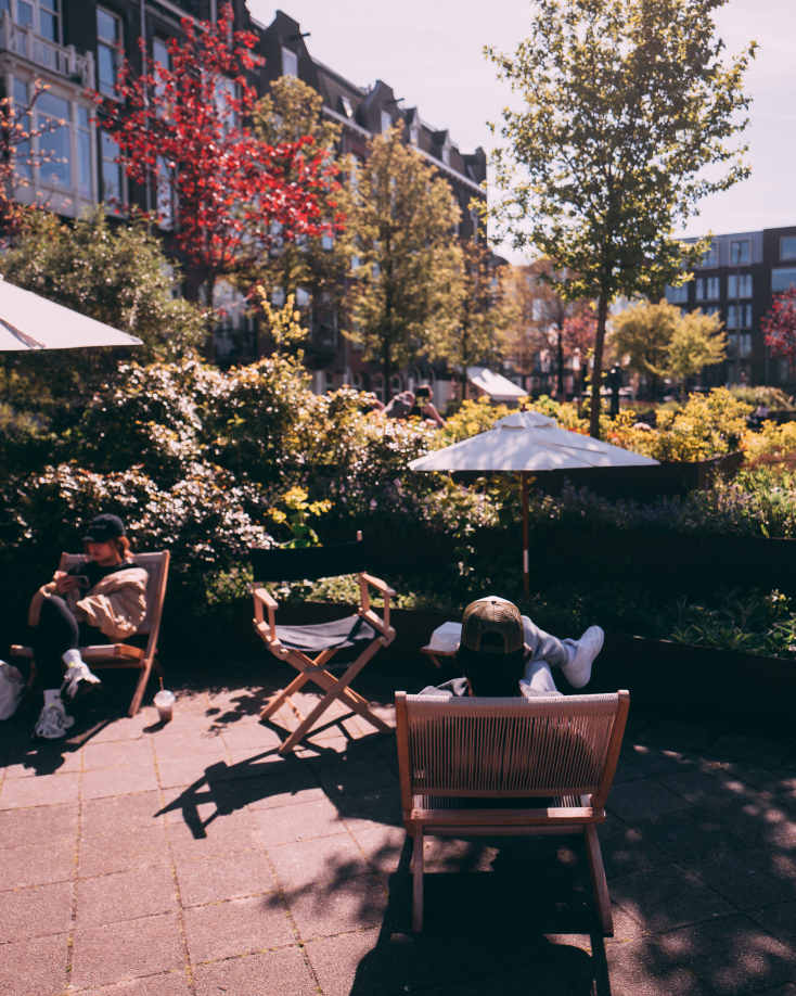 Ο Νικόλας Mostrous έφερε τον τρόπο ζωής της Ικαρίας στο Άμστερνταμ