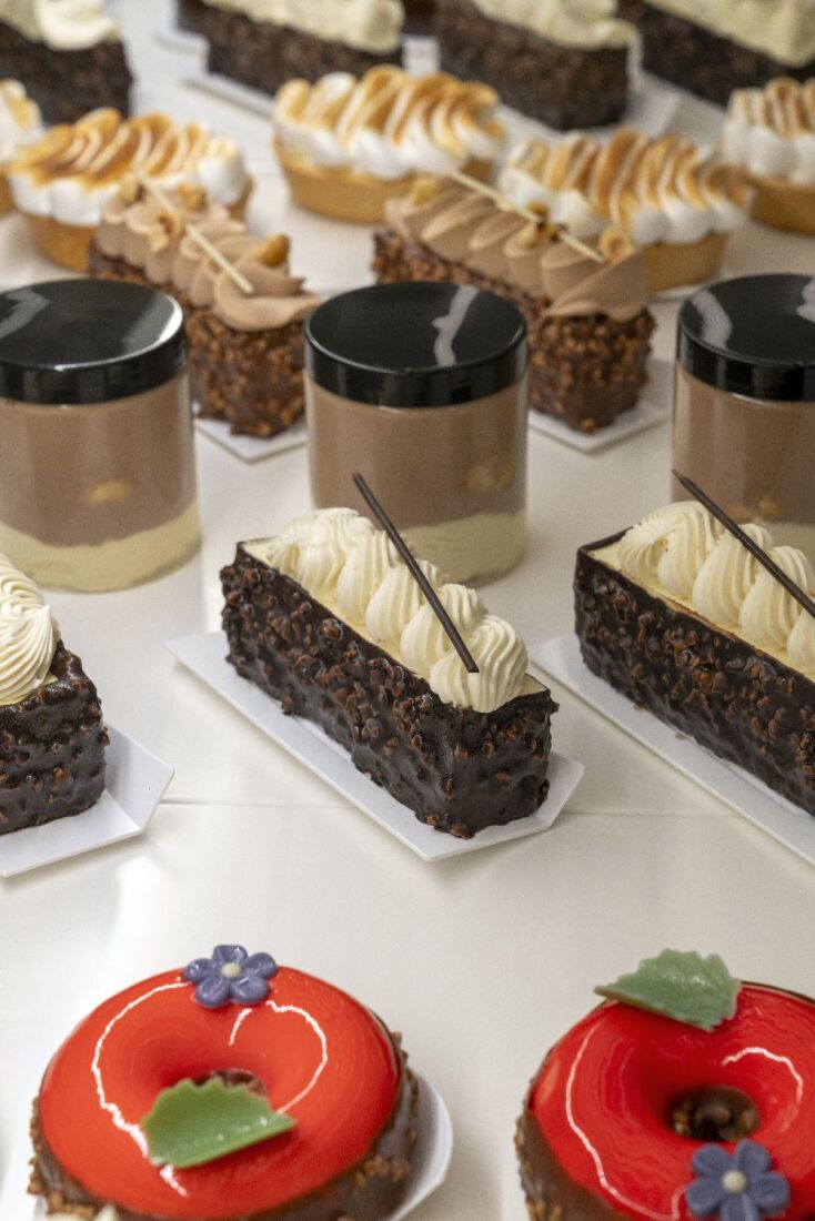 Montée Authentic Pastries