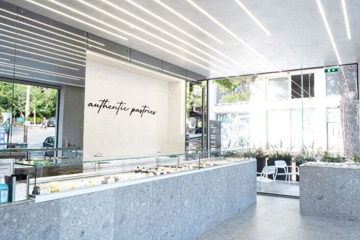 Montée Authentic Pastries