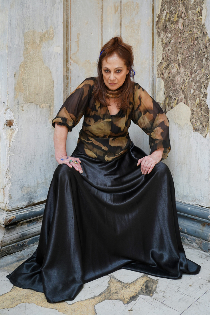 Εγώ μια δούλα