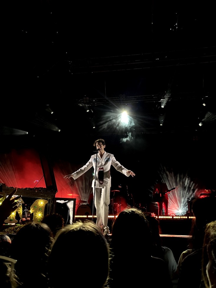 MIKA: Ανταπόκριση από το live στο Θέατρο Λυκαβηττού