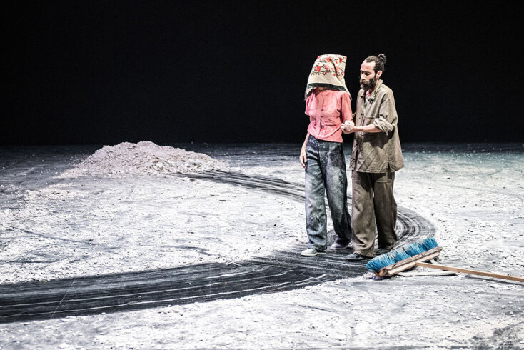 «Μιντάτι» της Τζένης Αργυρίου, στην Πειραιώς 260 στα πλαίσια του Φεστιβάλ Αθηνών