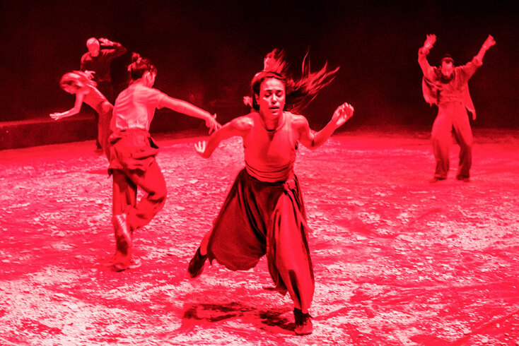 «Μιντάτι» της Τζένης Αργυρίου, στην Πειραιώς 260 στα πλαίσια του Φεστιβάλ Αθηνών