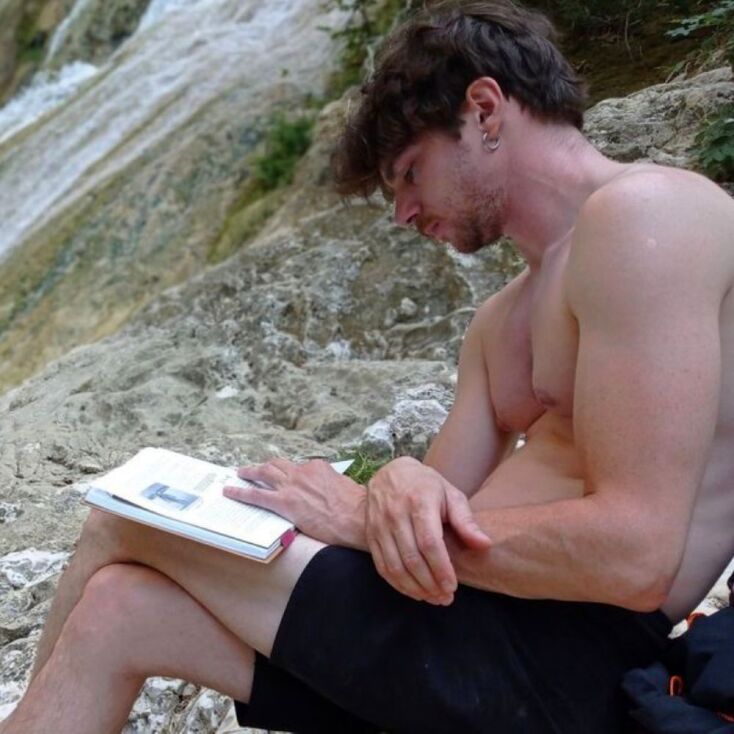 Ο ηθοποιός Δημήτρης Κίτσος γράφει για τους δικούς του Παξούς